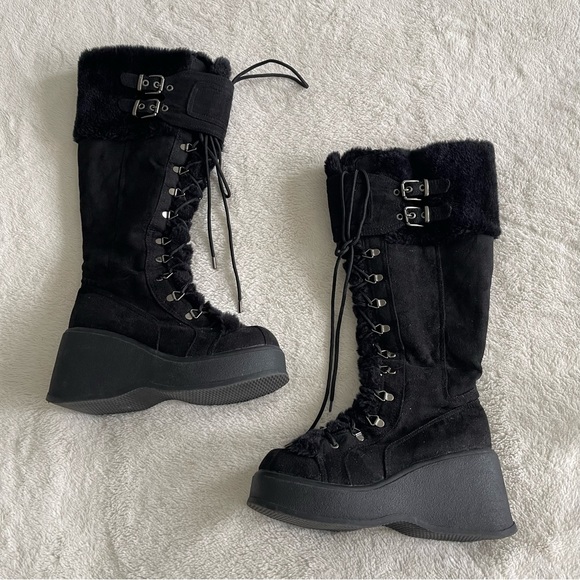 ☆ y2k fuzzy winter boots ☆ - Picture 12 of 12